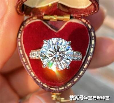 上海全城钻石回收|2克拉GIA钻石热门收,实时行情报价