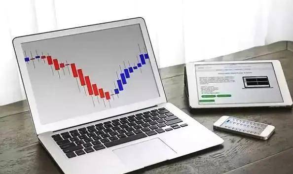 给小资金散户的10句金玉良言:1.短线操作需谨慎2.临时看盘不能急