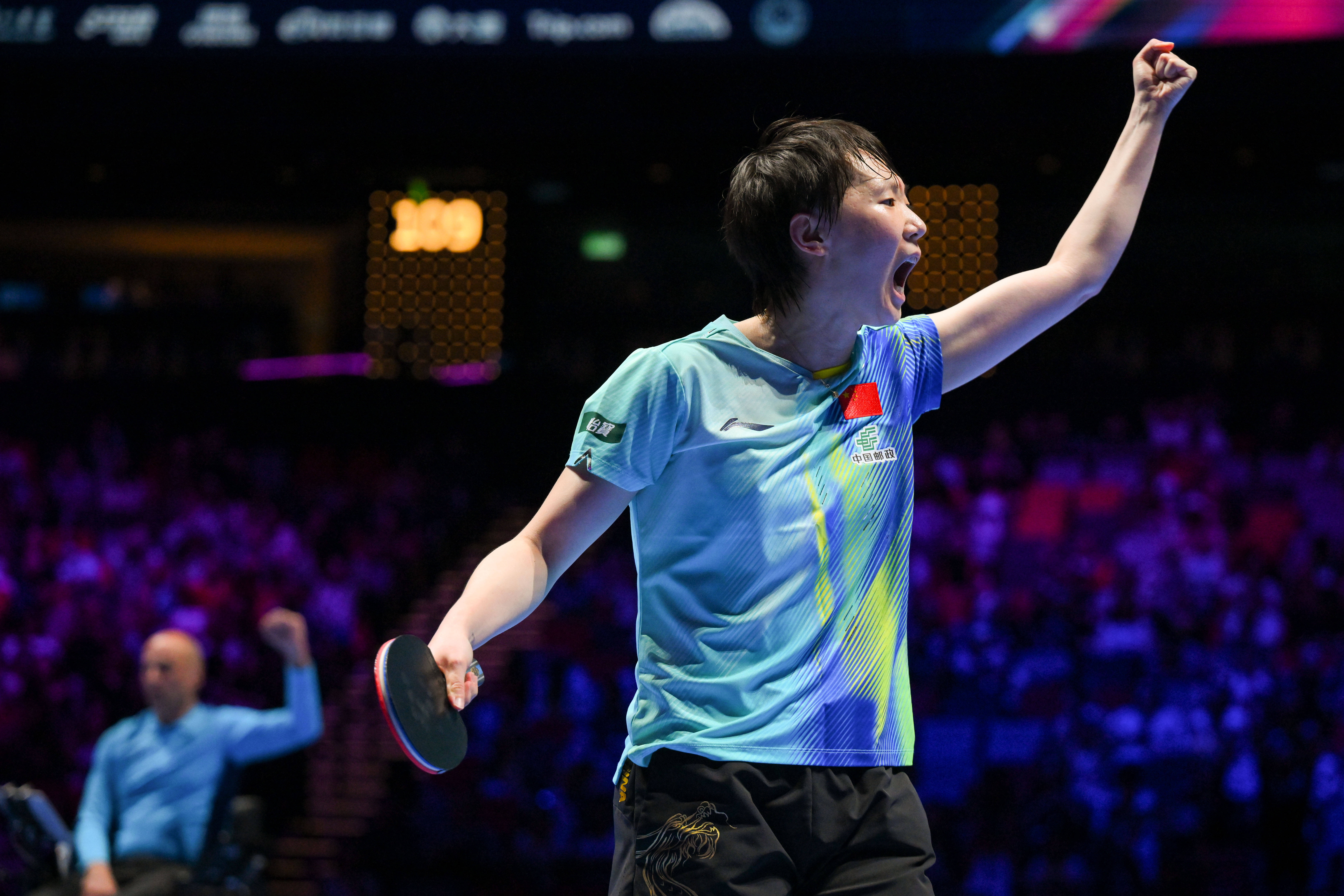 乒乓球世界杯:王曼昱晋级女单四强