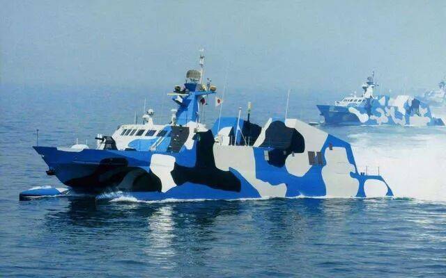 中国核潜艇突然爆兵！发生了什么？