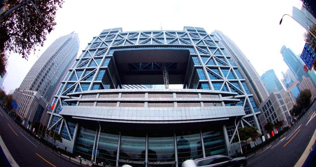 债券的交易场所(债券市场交易场所)